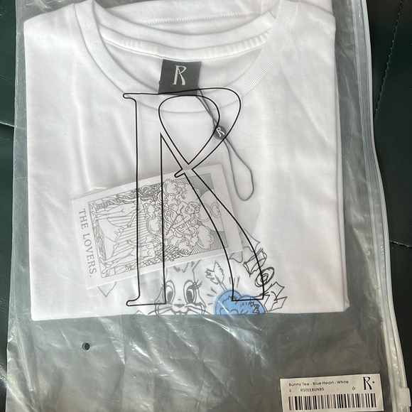 BUNNY TEE in Blue Heart - Picture 3 of 3